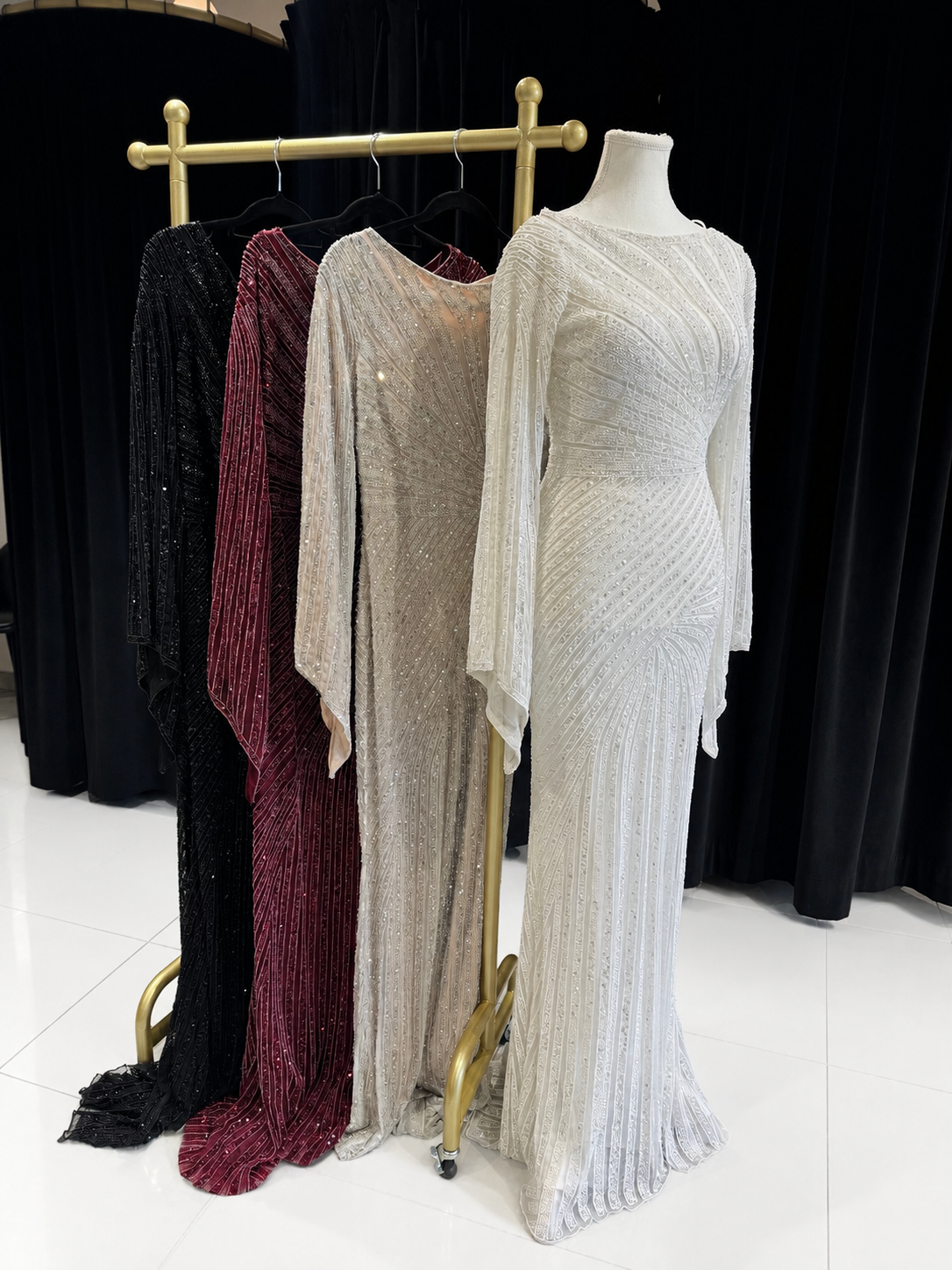 Somaya beade white