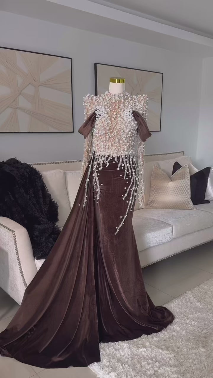 Leena velvet with pearls